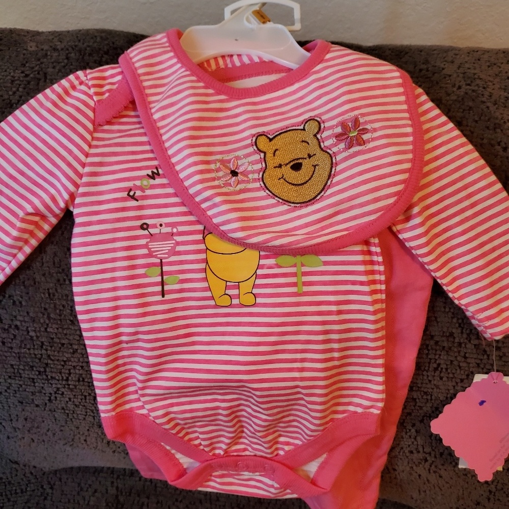 Nwt Winnie the Pooh 3 piece outfit
